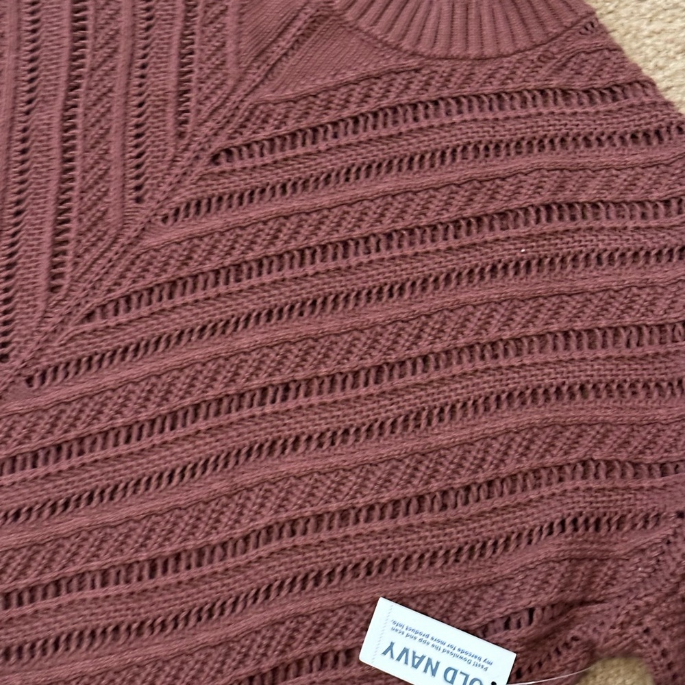 Woman’s Old Navy Crop Sweater - Picture 3 of 3